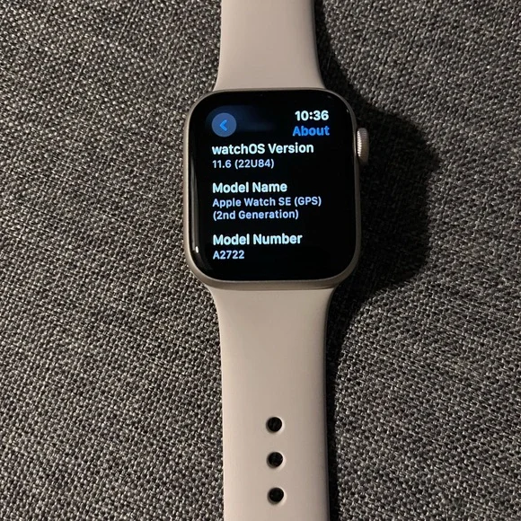 Apple Watch SE 2, Starlight 40mm - Picture 4 of 5